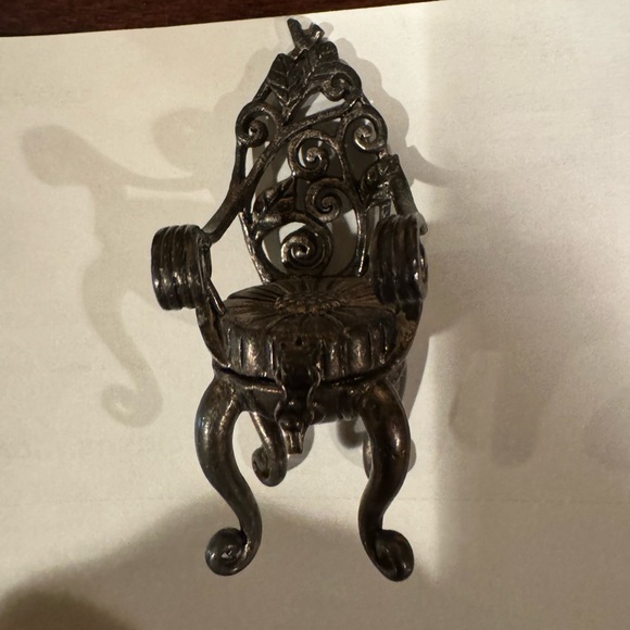 Vintage Gianna Rose Miniature Trinket Box - Picture 4 of 6